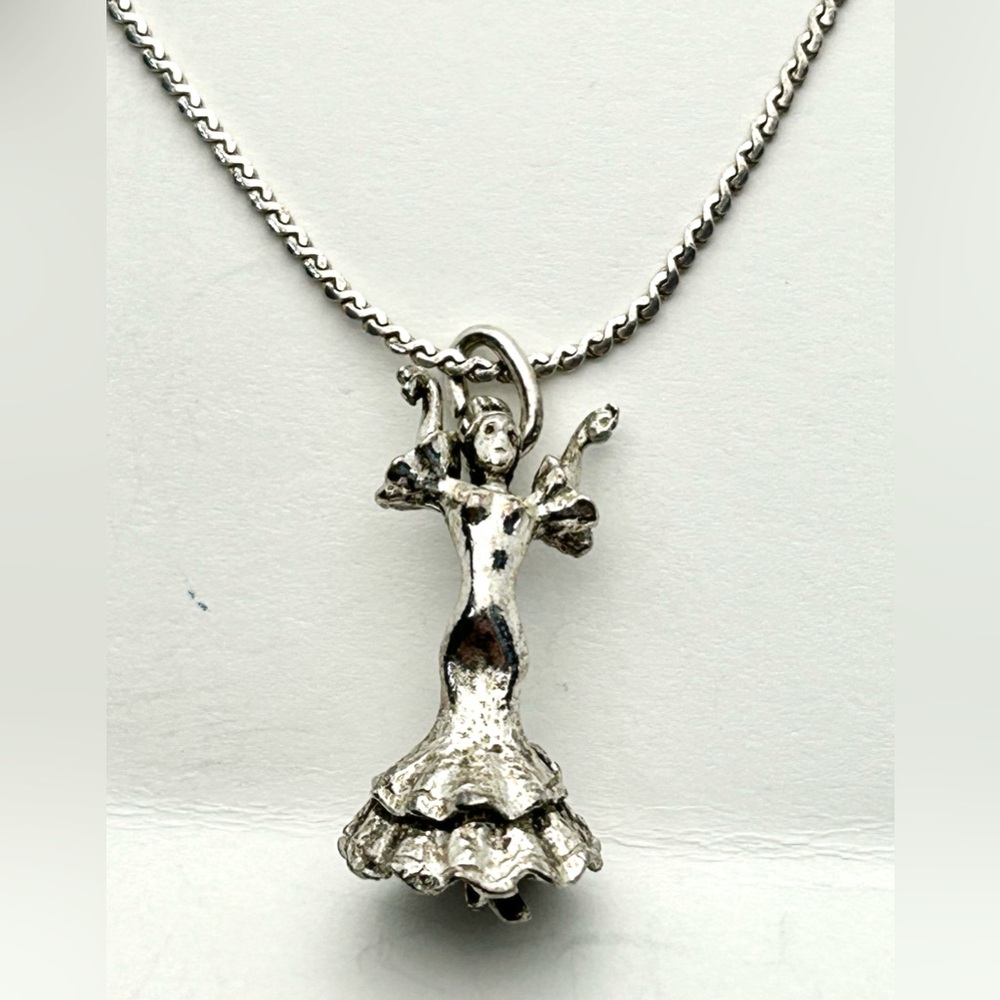 Silver Spanish Dancer Necklace- by GILCO vintage